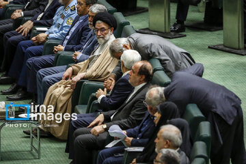 Pezeshkian à l’Assemblée d’Iran pour défendre ses ministres proposés