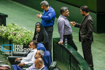 Pezeshkian à l’Assemblée d’Iran pour défendre ses ministres proposés