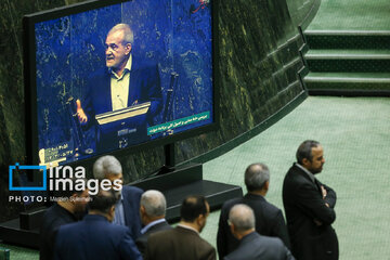 Pezeshkian à l’Assemblée d’Iran pour défendre ses ministres proposés