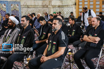 Ceremonia de despedida a al convoy paralímpico en el santuario del Imam Reza (P)