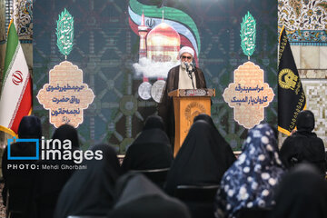 Ceremonia de despedida a al convoy paralímpico en el santuario del Imam Reza (P)