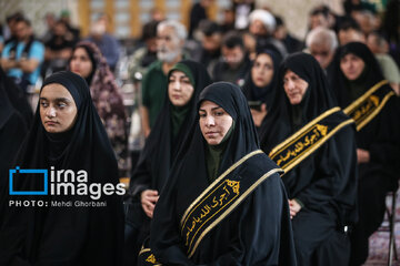 Ceremonia de despedida a al convoy paralímpico en el santuario del Imam Reza (P)