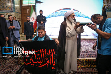 Ceremonia de despedida a al convoy paralímpico en el santuario del Imam Reza (P)