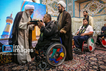 Ceremonia de despedida a al convoy paralímpico en el santuario del Imam Reza (P)