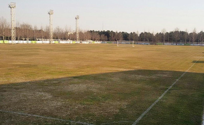 فدراسیون بیستاره؛ چمن شماره یک کمپ تیم ملی تبدیل به زمین خاکی شد +فیلم