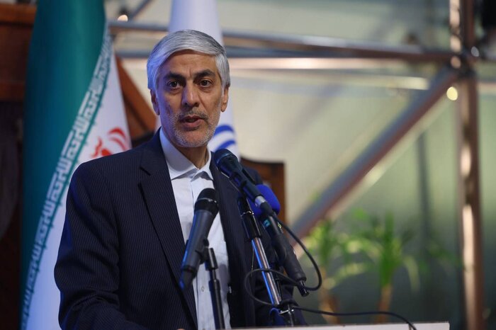 معاون سازمان بسیج: نگاه سیاسی به ورزش سم است