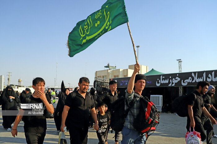 بیش از ۲۰۰ هزار نفر از اتباع خارجی در راهپیمایی اربعین شرکت کردند