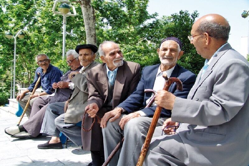 جمعیت سالمند کشور در ۱۰ سال آینده از ۱۰ به ۲۰ درصد می‌رسد