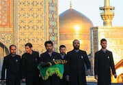 خادمان امام رضا(ع) از زائران سانحه‌دیده پاکستانی اربعین در یزد عیادت کردند