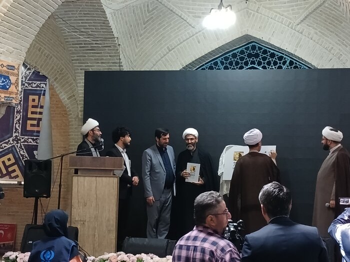 تولیت آستان شاهچراغ (ع): مساجد نقش محوری در تحقق جهاد تبیین دارند