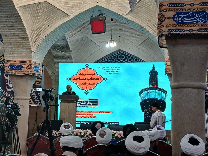 تولیت آستان شاهچراغ (ع): مساجد نقش محوری در تحقق جهاد تبیین دارند