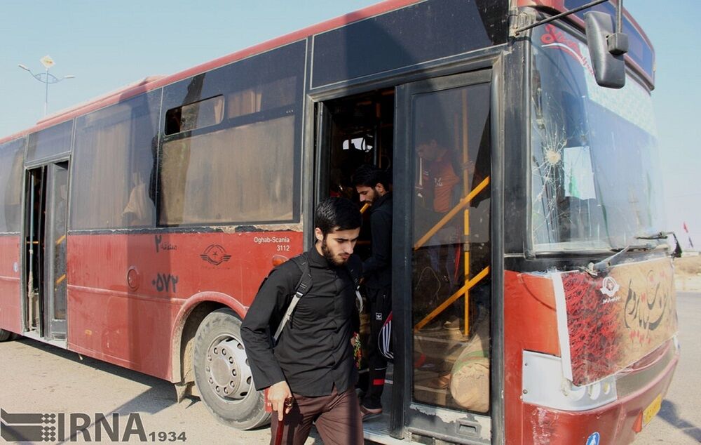 ناوگان عمومی استان بوشهر سالانه ۲۶ تا ۳۰ هزار زائر اربعین را جا به جا میکند ناوگان عمومی استان بوشهر سالانه ۲۶ تا ۳۰ هزار زائر اربعین را جا به جا میکند