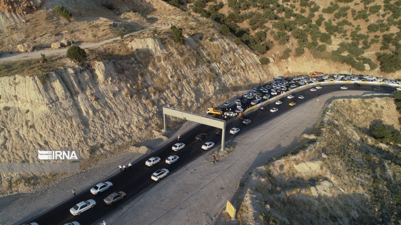 ترافیک پرحجم و روان در جاده تهران - مشهد/ ۲ تصادف جاده‌ای در سمنان ۱۶ مصدوم داشت