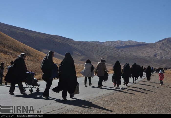 کاروان‌ «دلدادگان اربعین» در مسیر  امامزاده‌های سمیرم