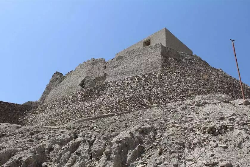 مرمت قلعه سرباز در سیستان و بلوچستان آغاز شد