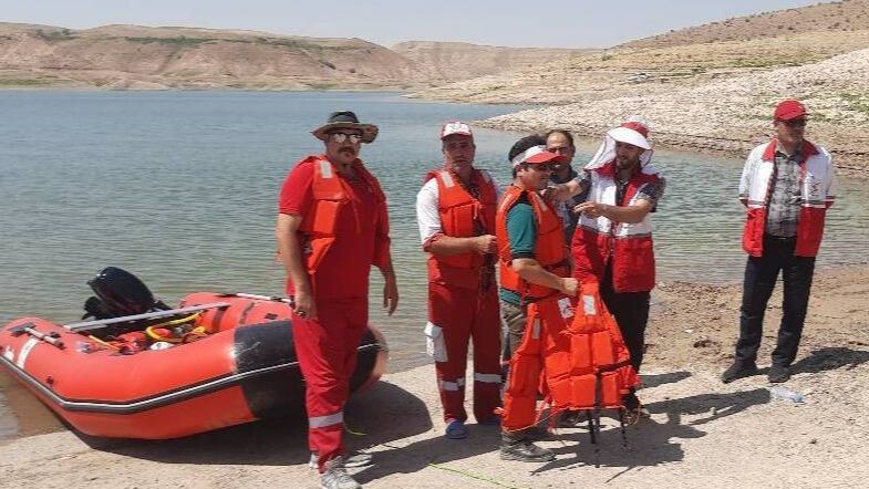 جسد مردی ۴۰ ساله در سد «آیدوغموش» میانه پیدا شد جسد مردی ۴۰ ساله در سد «آیدوغموش» میانه پیدا شد