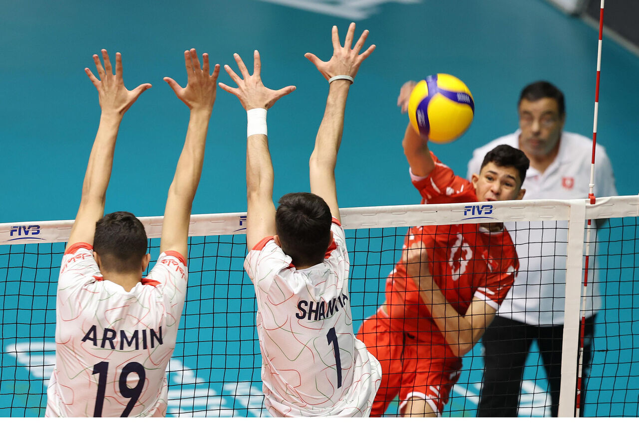 ثبت دومین پیروزی تیم والیبال کمتر از ۱۷ سال ایران در بلغارستان - ایرنا