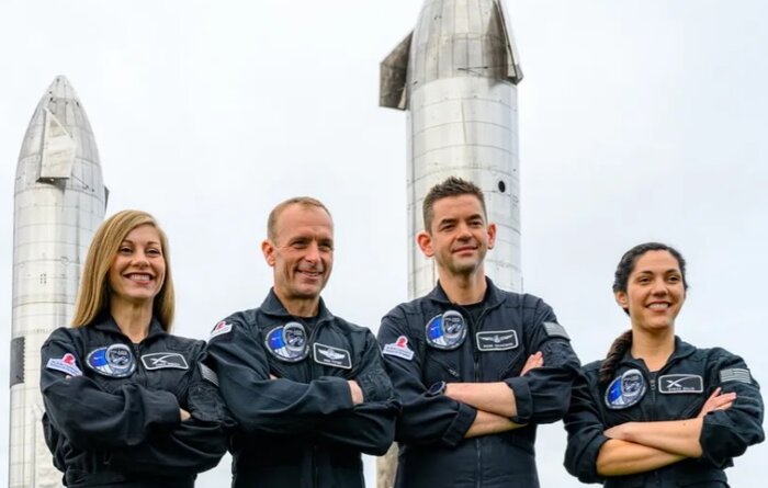 با فضانوردان اولین پیادهروی فضایی خصوصی آشنا شوید