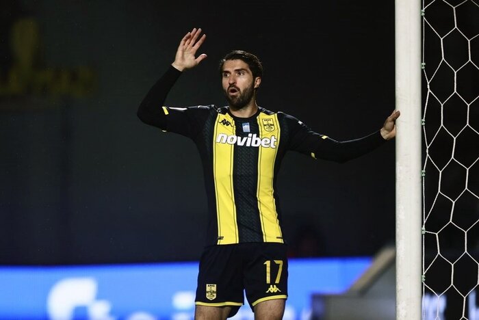 بازیکنان بدون تیم در حسرت قرارداد؛ از گیتاریست استقلال تا قدیمیهای پرسپولیس