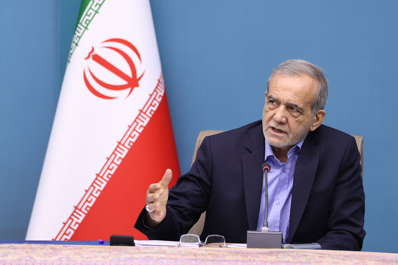 تاکید رئیسجمهور بر روشن شدن تکالیف دستگاهها/ نظام اداری کشور باید اصلاح شود تاکید رئیسجمهور بر روشن شدن تکالیف دستگاهها/ نظام اداری کشور باید اصلاح شود