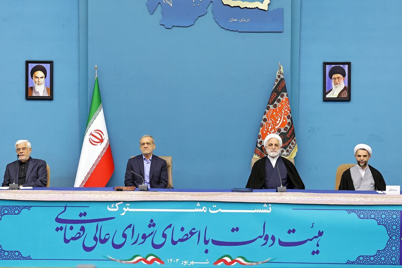 پزشکیان: دنبال مچگیری نباشیم/از قصور چشمپوشی و به مقصر تذکر دهیم پزشکیان: دنبال مچگیری نباشیم/از قصور چشمپوشی و به مقصر تذکر دهیم