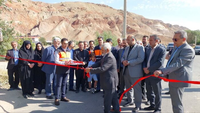 پد بالگرد امدادی و مسیر روستایی فیروزکوه به بهره برداری رسید