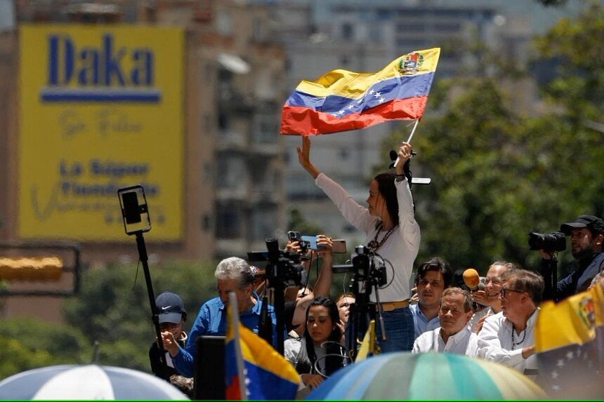 Partidarios de Maduro y oposición venezolana vuelven a las calles