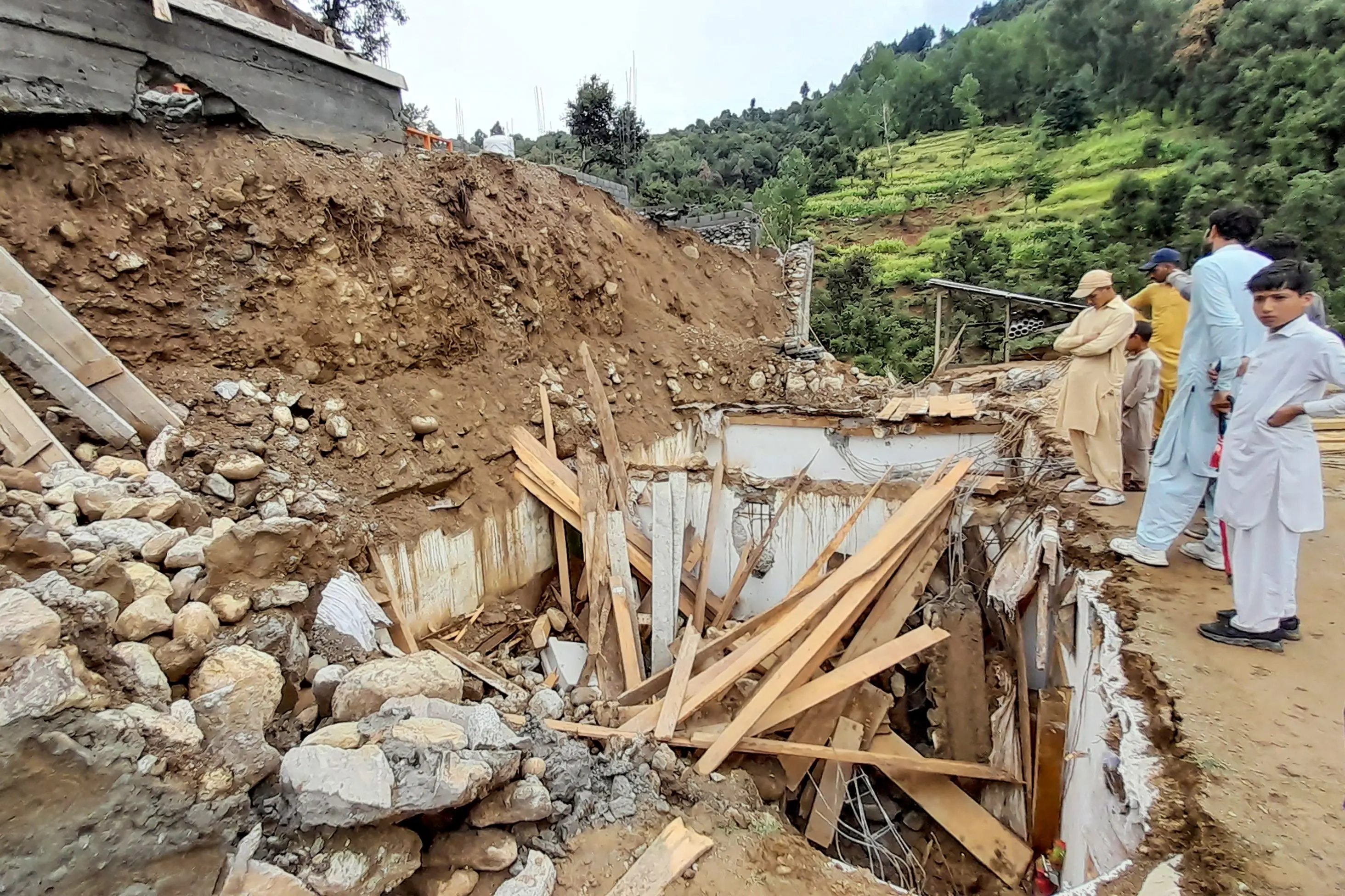 فصل باران‌های موسمی؛ سیل در پاکستان بیش از ۱۲۰ کشته بر جای گذاشت