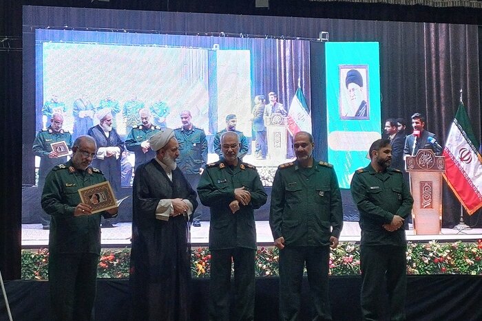 آیین تقدیر از خبرنگاران خوزستانی به همت سپاه ولیعصر(عج) در اهواز برگزار شد