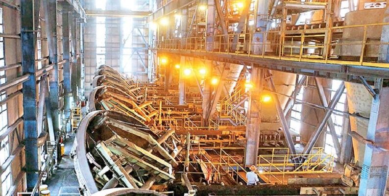 بار ناترازی برق در آذرایجان شرقی بر دوش تولید بار ناترازی برق در آذرایجان شرقی بر دوش تولید