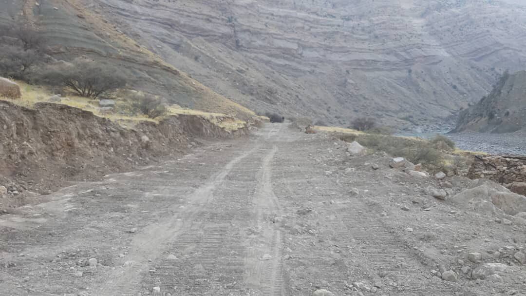 جاده عشایری شهبازان به تل زنگی اندیمشک مسیرشکافی شد