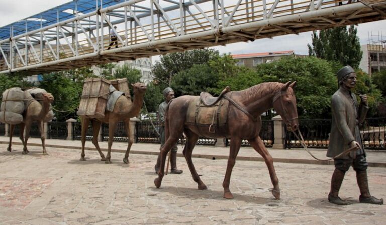 ۲۴۲ اثر به دبیرخانه چهارمین همایش مجسمهسازی تبریز ارسال شد ۲۴۲ اثر به دبیرخانه چهارمین همایش مجسمهسازی تبریز ارسال شد
