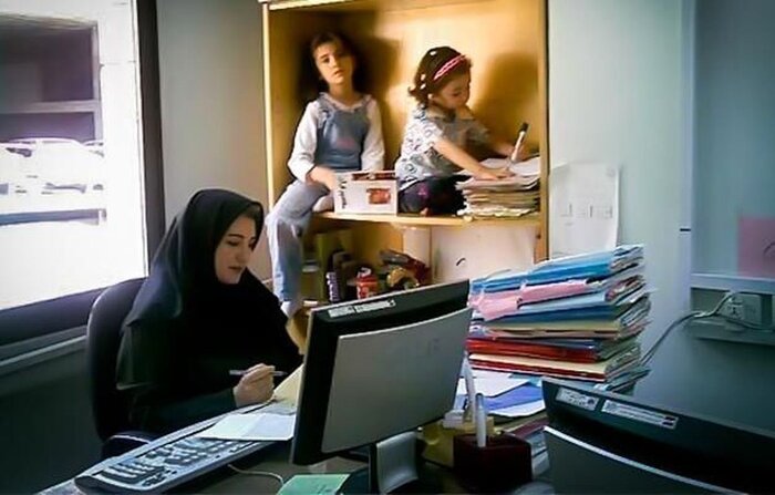 چالشهای مادران شاغل؛ دوگانه شغل و فرزند