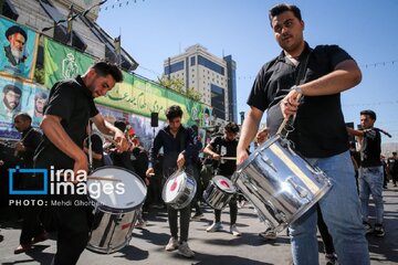 L’anniversaire du martyre de l'Imam Reza (PBUH) à Machhad