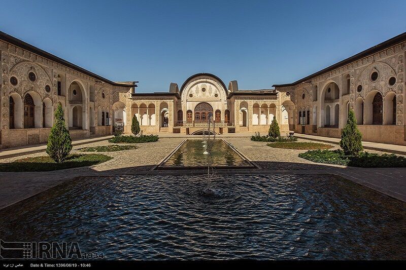 التوأمة بين مدينتي كاشان الايرانية وكازنلاك البلغارية هي الأساس لتحقيق المصالح المشتركة للمدينتين التوأمة بين مدينتي كاشان الايرانية وكازنلاك البلغارية هي الأساس لتحقيق المصالح المشتركة للمدينتين