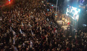 Israelis hold more protests against PM Netanyahu, cabinet