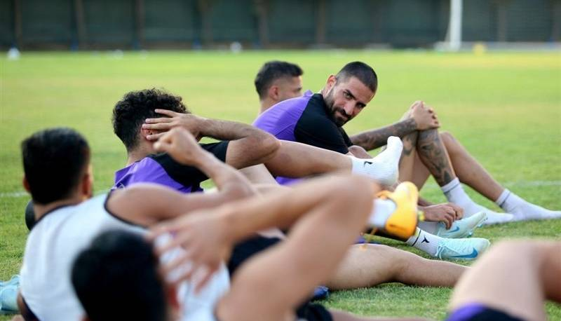 وینگر استقلال در دوراهی تراکتور یا پرسپولیس؛ پول یا انتقام؟