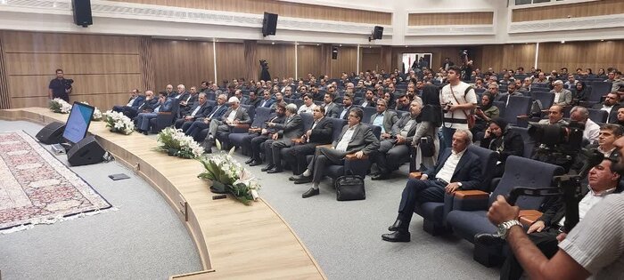 عضو تشخیص مصلحت نظام: ایران ظرفیت همکاری اقتصادی با تمام کشورها را دارد