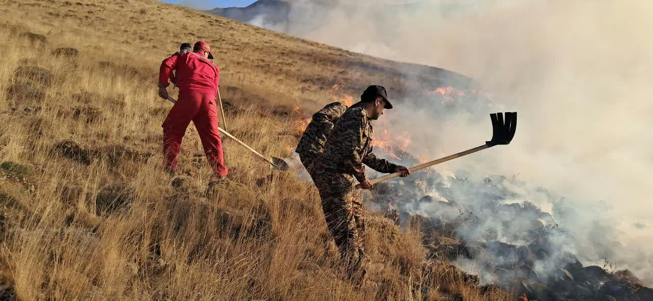 آتش سوزی گسترده در مراتع قوشاداغ اهر+ فیلم آتش سوزی گسترده در مراتع قوشاداغ اهر+ فیلم