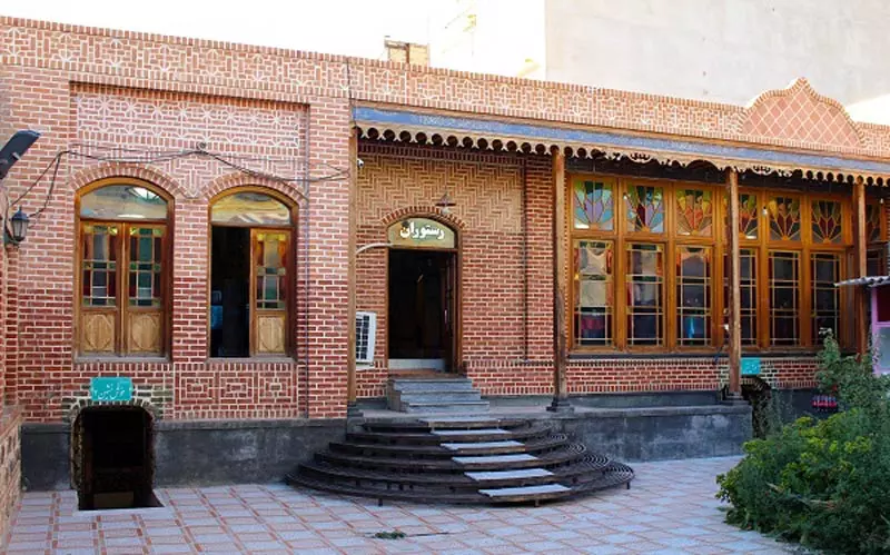 عمارت آقازاده اردبیل؛ شاهکاری از هنر معماران روسی و ایرانی