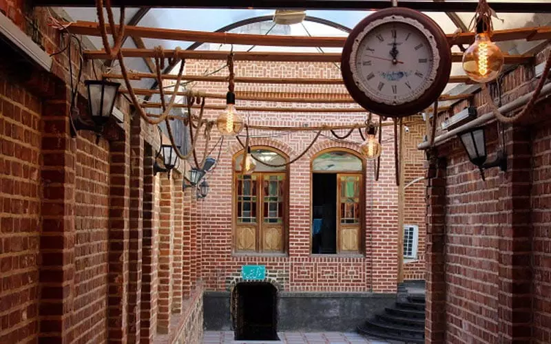 عمارت آقازاده اردبیل؛ شاهکاری از هنر معماران روسی و ایرانی