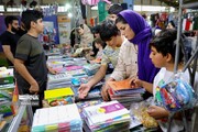 بازار مدارس زیر ذره بین کارشناسان؛ از تشکیل ۲۱ پرونده تخلف تا پلمب واحد صنفی در ایرانشهر