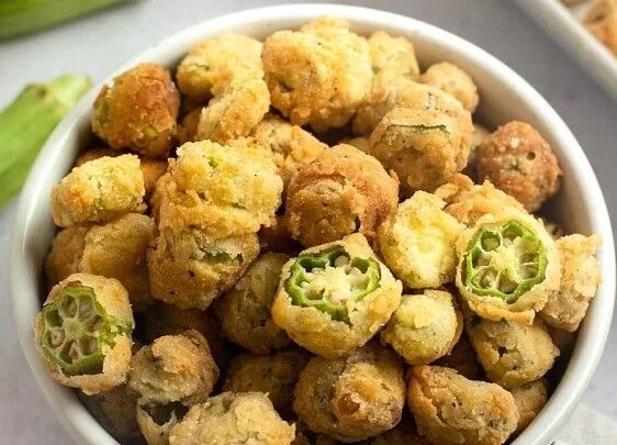طرز تهیه بامیه سوخاری با سس مخصوص در ۷ مرحله