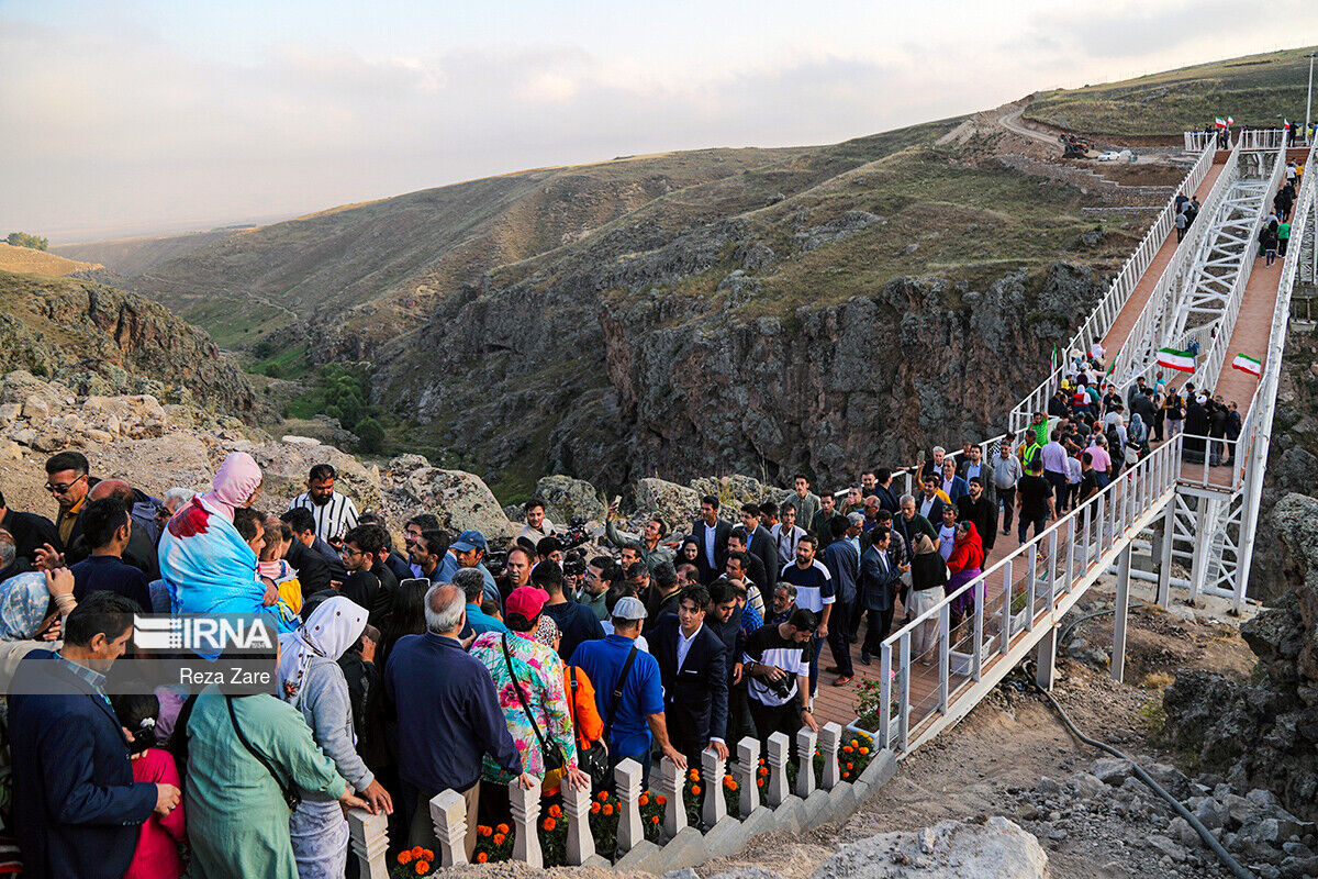 جاذبههای طبیعی و تاریخی استان اردبیل پذیرای مسافران نوروزی جاذبههای طبیعی و تاریخی استان اردبیل پذیرای مسافران نوروزی