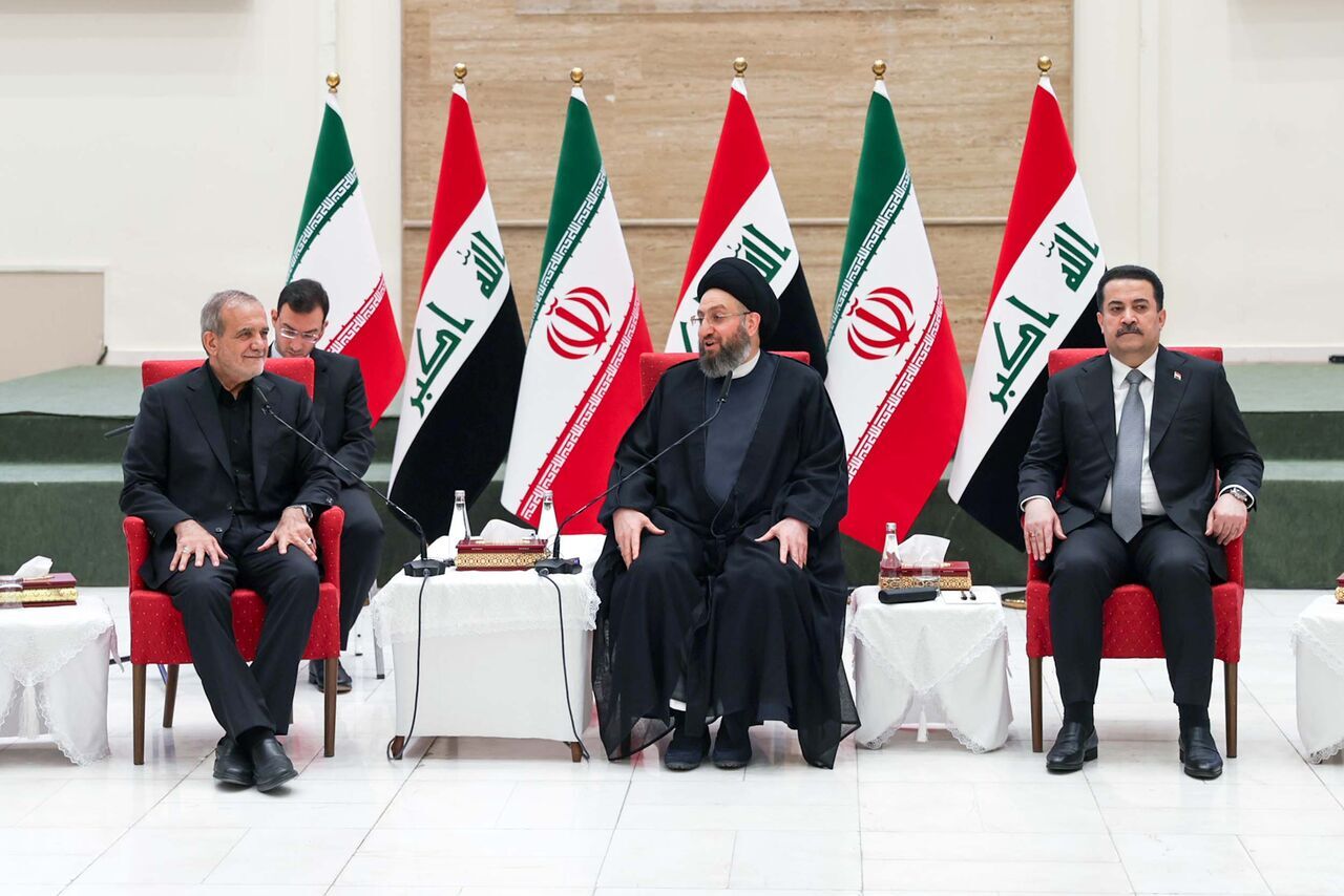 رئيس الجمهورية: الاعلان عن الوحدة بين البلدان الاسلامية يمثل احدى رسائل زيارتي للعراق رئيس الجمهورية: الاعلان عن الوحدة بين البلدان الاسلامية يمثل احدى رسائل زيارتي للعراق