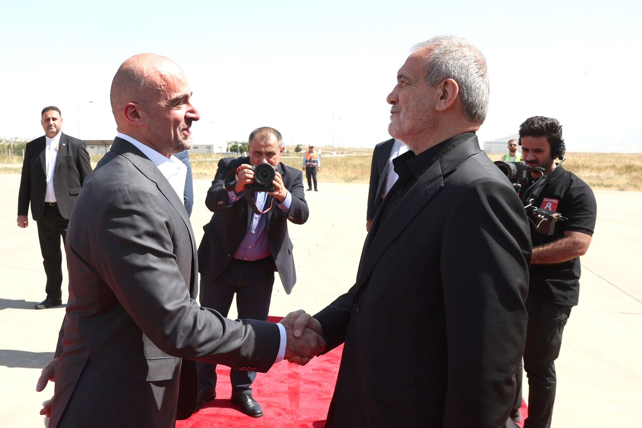 فصل جدید دیپلماسی با حضور رئیسجمهور در عراق/ سفری که چند «اولین» را رقم زد