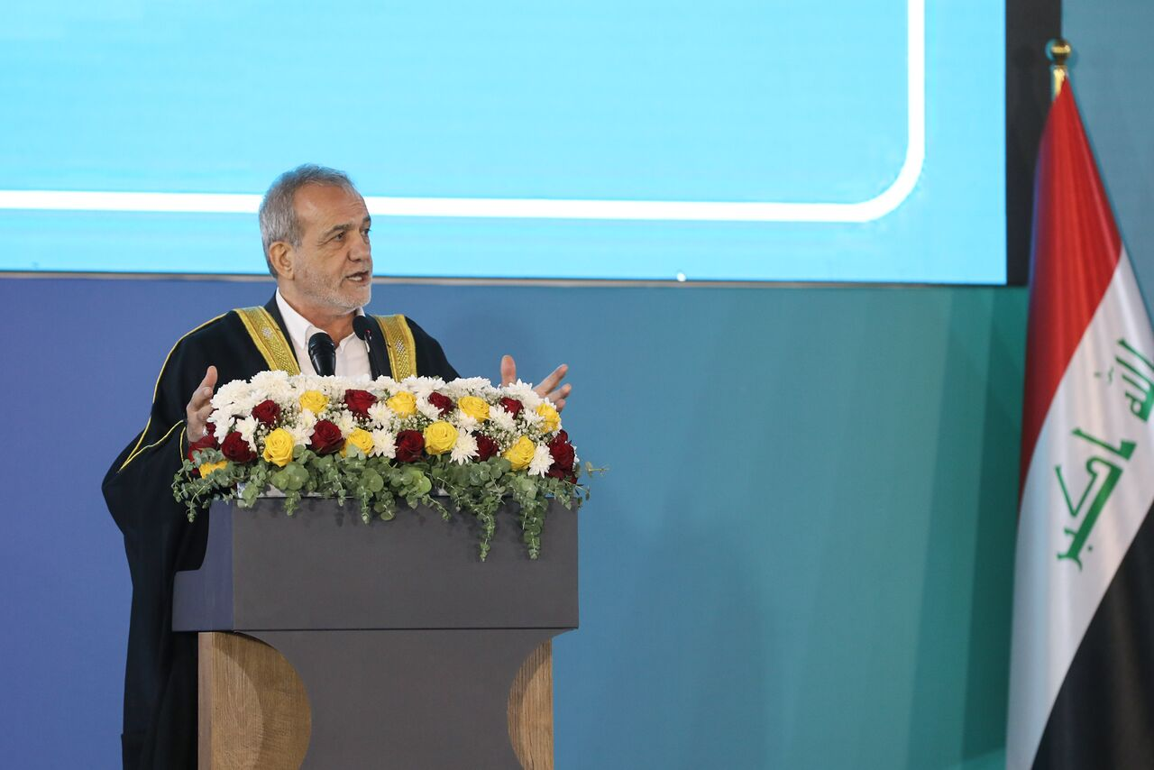 فصل جدید دیپلماسی با حضور رئیسجمهور در عراق/ سفری که چند «اولین» را رقم زد