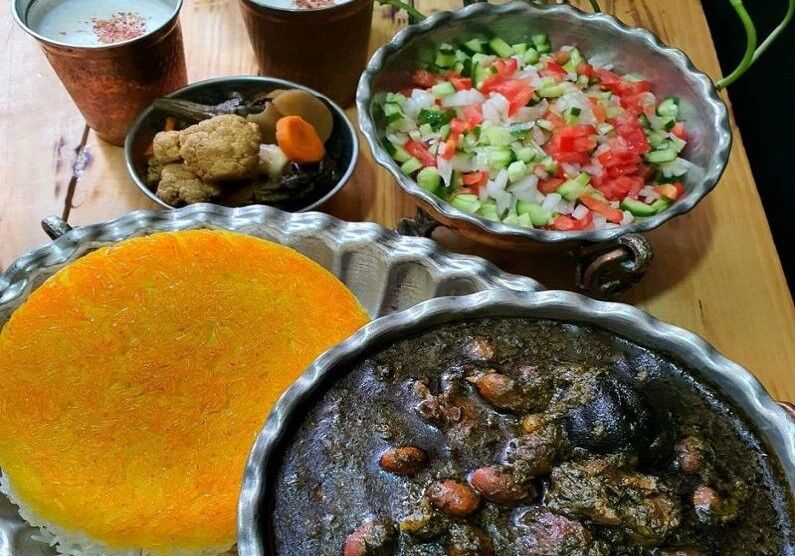 طرز درست کردن خورشت دروغگو(دورگو) گیلانی