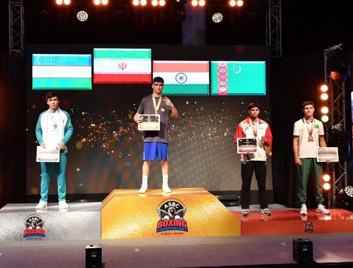 مصباحی: مدال جهانی و المپیک را میخواهم/ از مبارزه در رینگ لذت میبرم