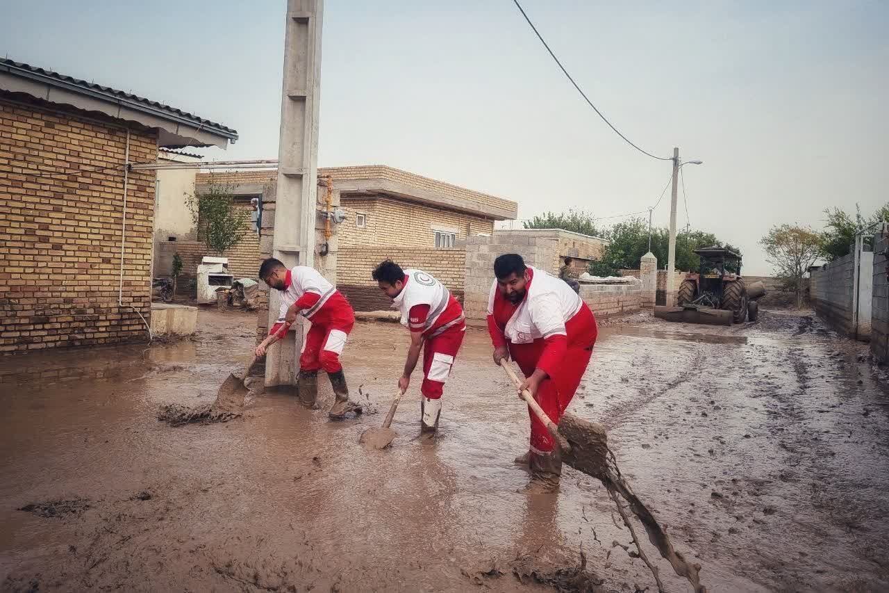 ۹۶ خانوار گرفتار در آبگرفتگی گلستان امدادرسانی شدند